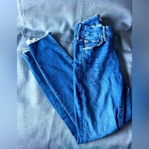 MOTHER Looker Ankle Fray jeans size 24
